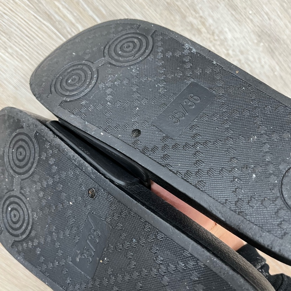 Molo slides - Picture 2 of 2